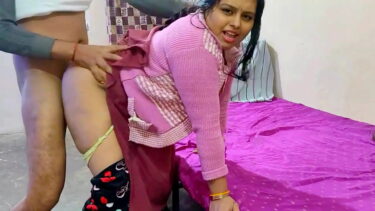 घोड़ी बना के पेल दी डॉगी स्टाइल में पड़ोसन की चुत